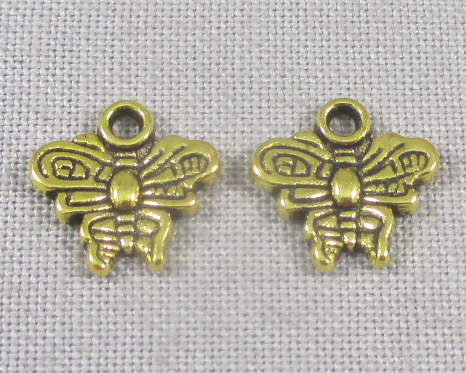 50% OFF!! Butterfly Charm Gold Tone 20pcs (0883)