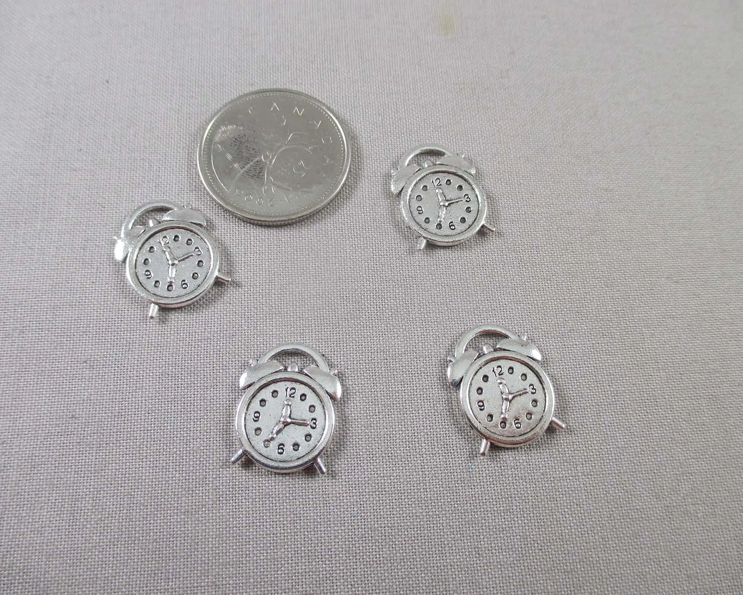 50% OFF!! Clock Charms Silver Tone 14pcs (0882)