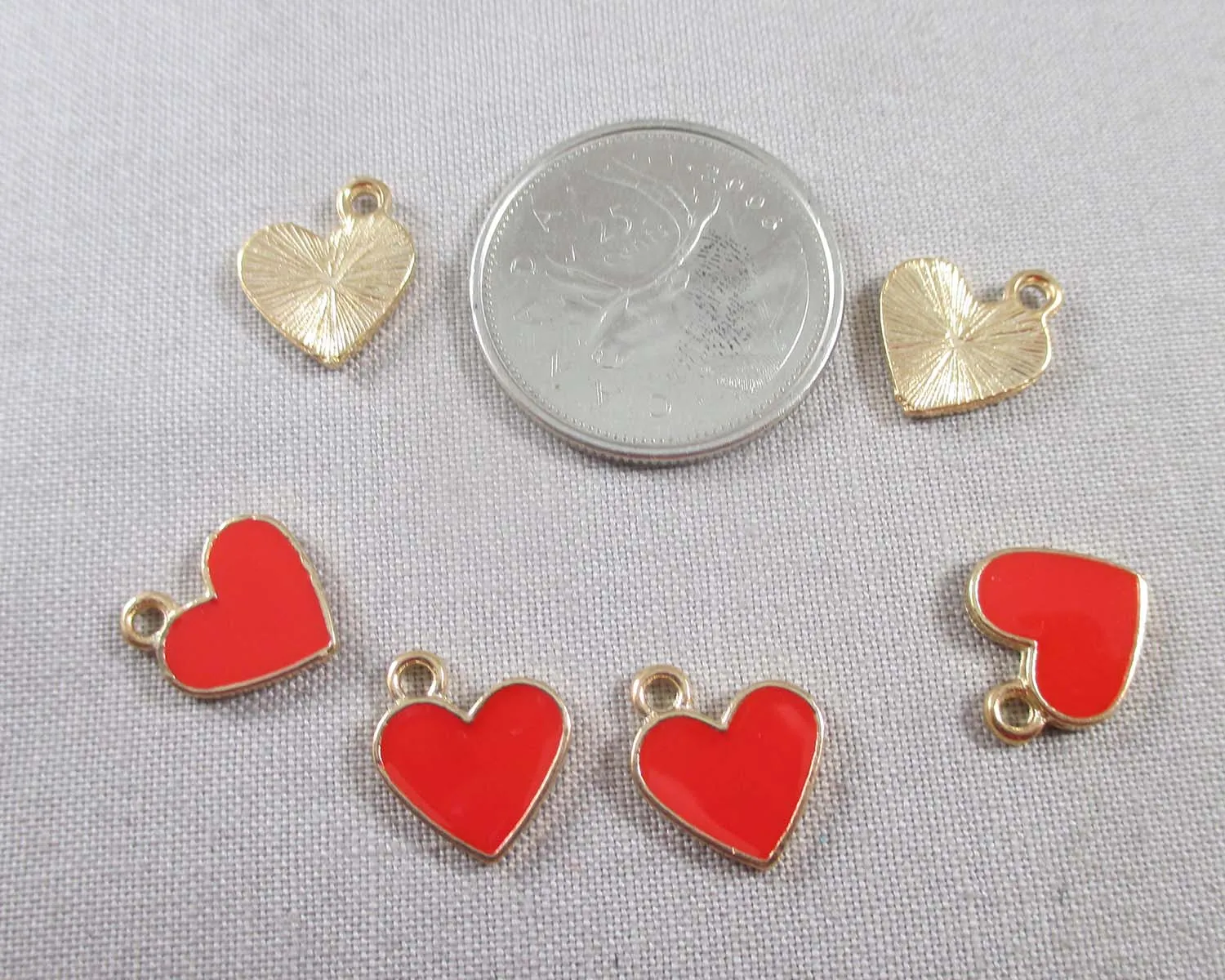 50% OFF!! Red Hearts Charm Gold Tone Enamel 6pcs (1721)