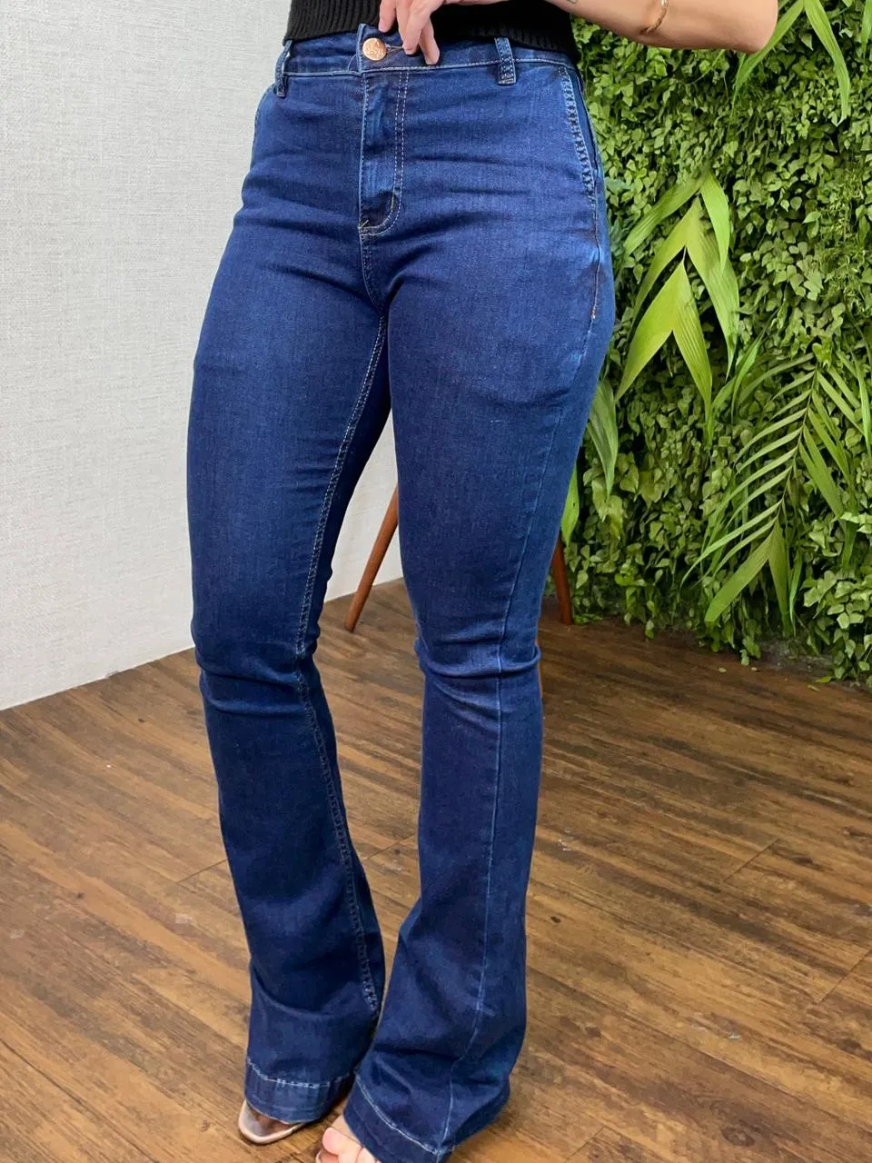 Calça Jeans Flare 7515/1005. 7/D)