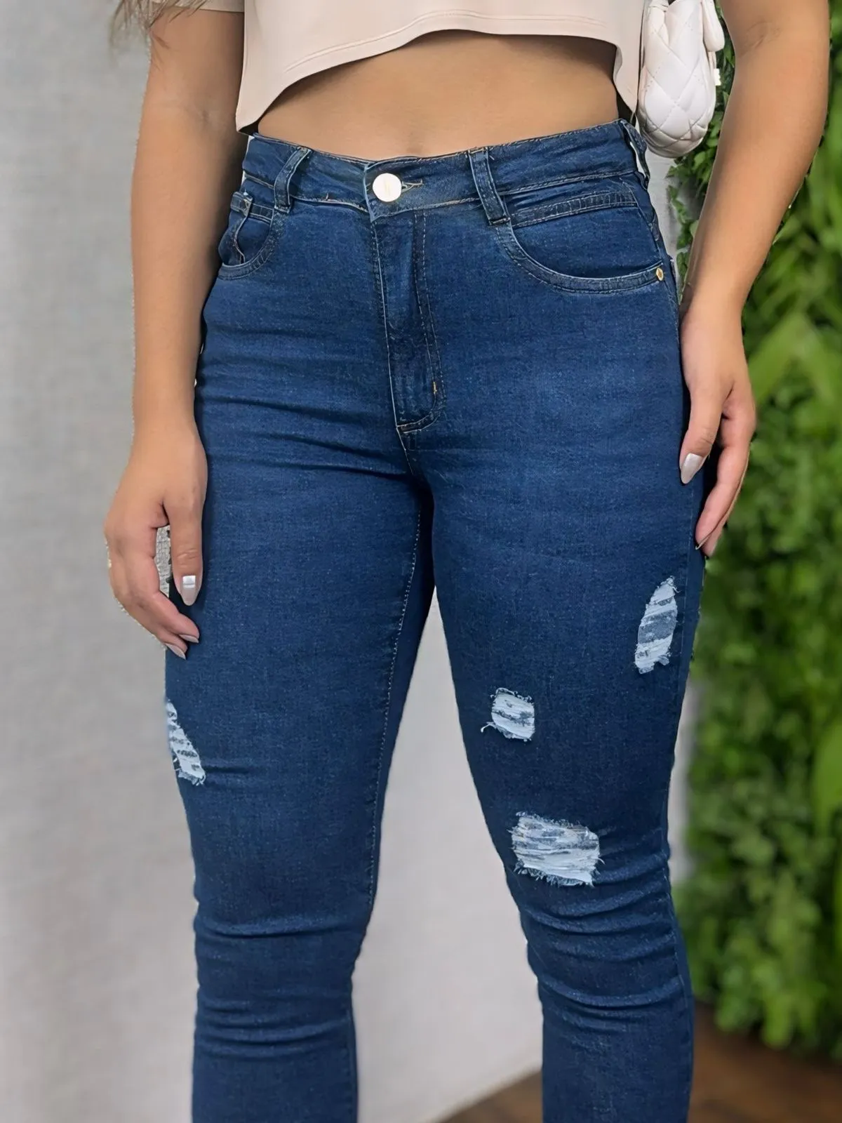 Calça Jeans Skinny Puídos 4222801. 7/F)