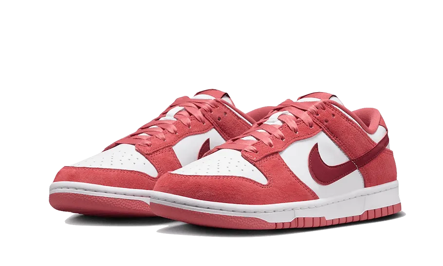 Dunk Low Valentine's Day