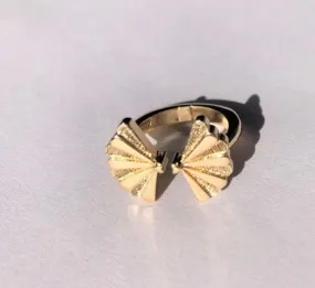 SANTIAGO Shell Open Ring